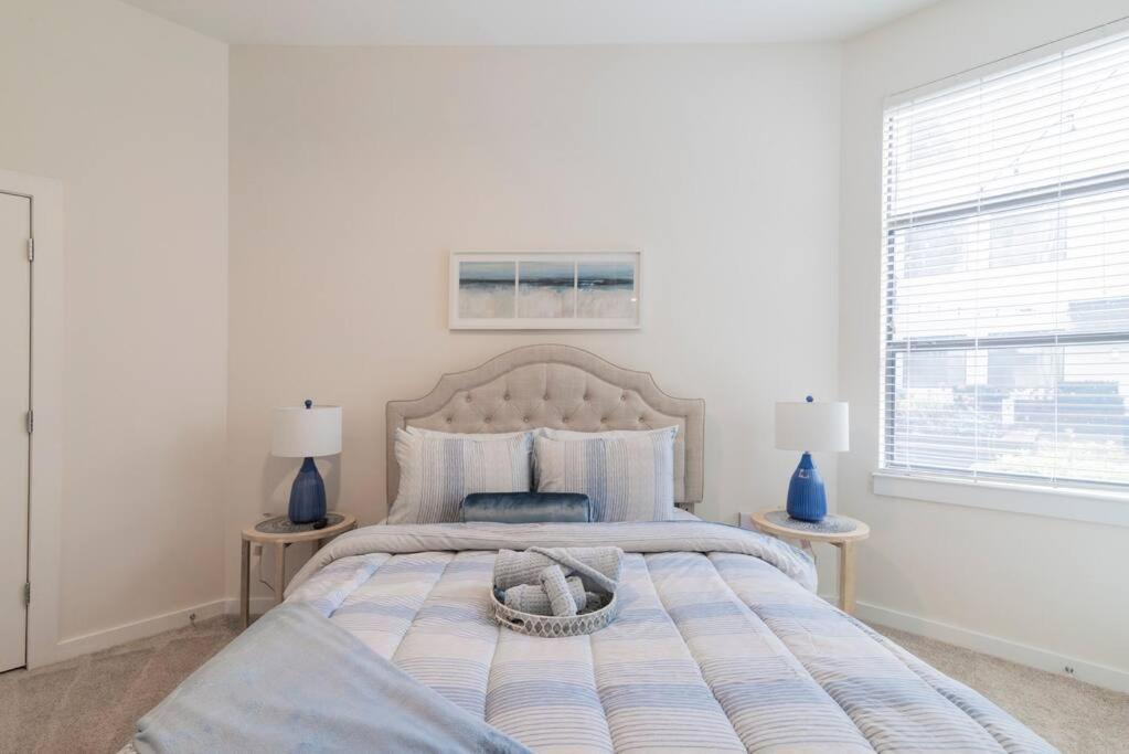 Charming Cozy Apartment With Wi-Fi & Free Parking تشارلوت المظهر الخارجي الصورة