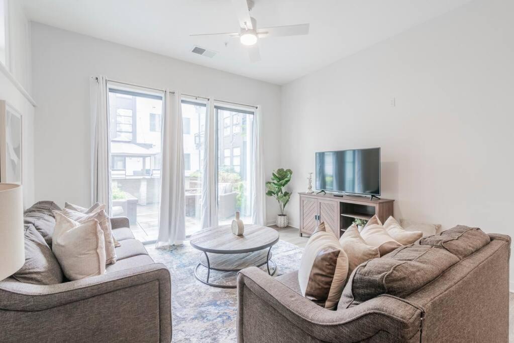 Charming Cozy Apartment With Wi-Fi & Free Parking تشارلوت المظهر الخارجي الصورة