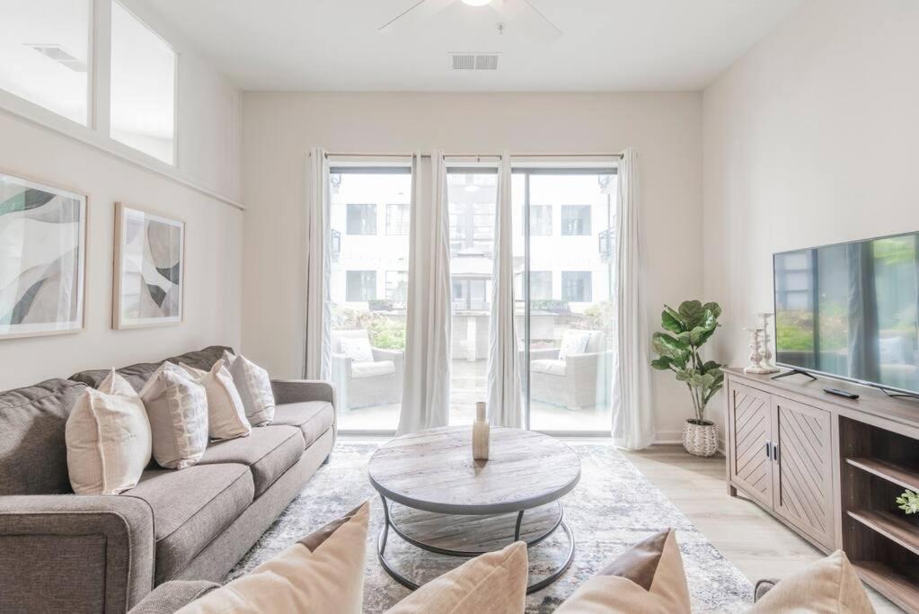 Charming Cozy Apartment With Wi-Fi & Free Parking تشارلوت المظهر الخارجي الصورة